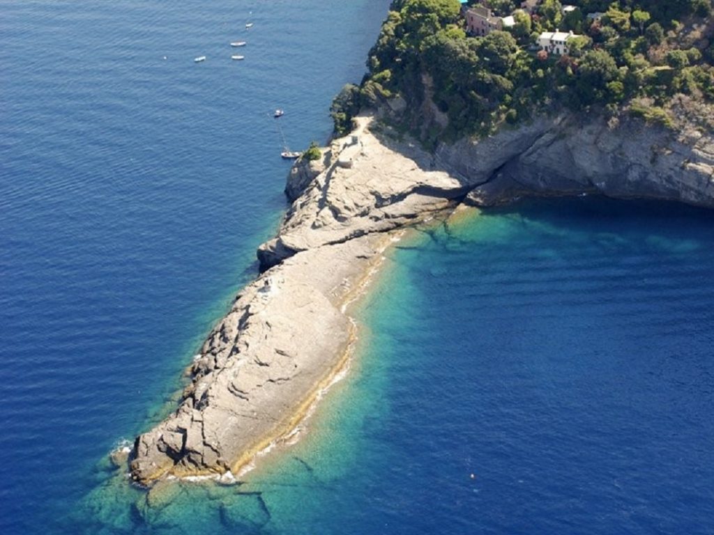 Punta Chiappa dall''alto